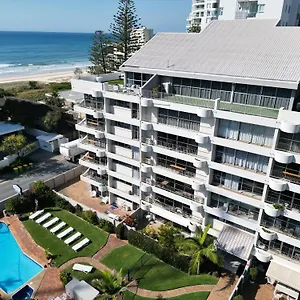 4* Aparthotel Surfers